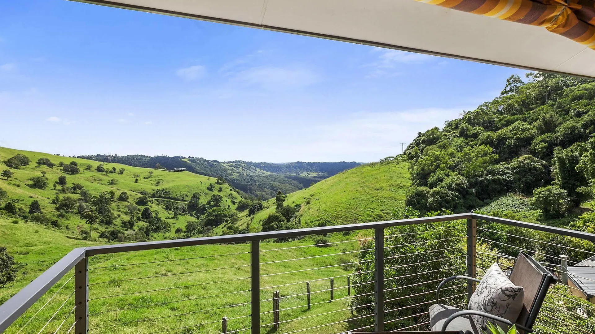 Top Of The Hill Maleny Bed & Breakfast